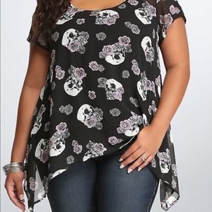 Floral skull chiffon sharkbite top